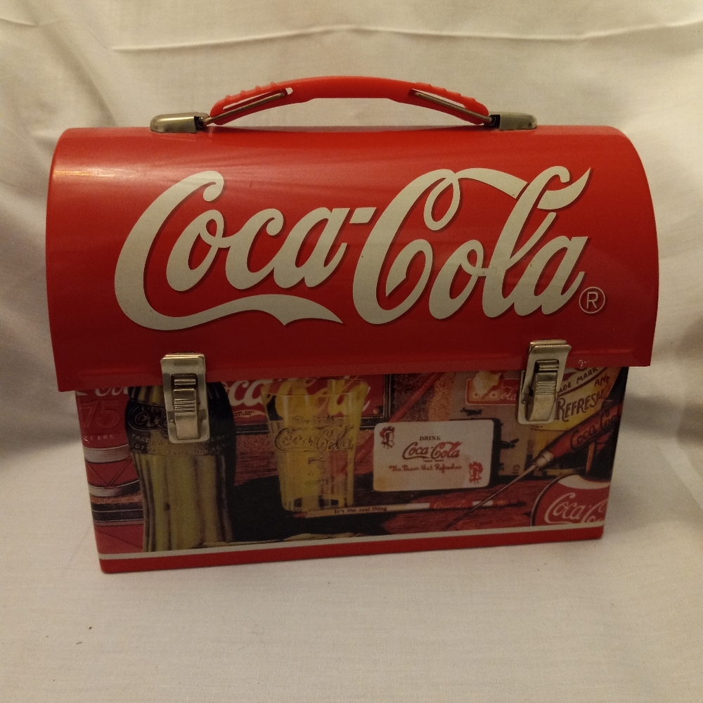 Cute collectable Coca-Cola lunch box tin